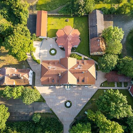 Schlosshotel Wilhelmsthal Calden Exterior foto